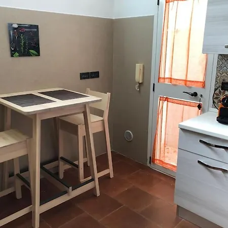 For - A 300mt. Dal Mare Apartment